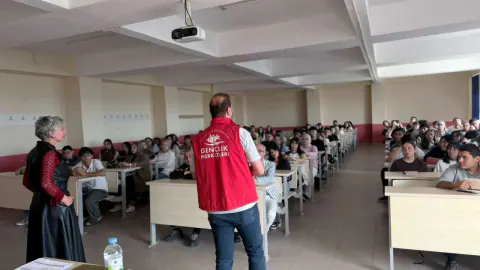 Bozok Üniversitesi'nde Kariyer Günleri: Gençlik Bakanlığı'ndan öğrencilere iş ve proje fırsatları