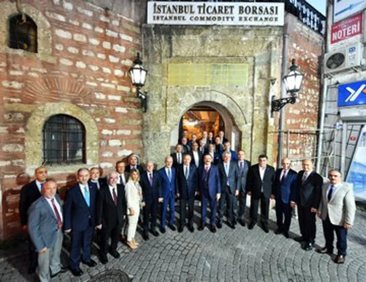 İstanbul'da Ticaret ve Sanayi Toplantısı Gerçekleşti İstanbul'da Ticaret ve Sanayi Toplantısı Gerçekleşti