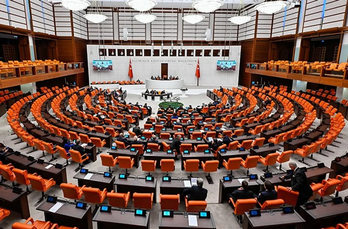 TBMM Genel Kurulu, Tüketicinin Korunması Hakkında Kanun Teklifini Görüşmeye Başladı TBMM Genel Kurulu, Tüketicinin Korunması Hakkında Kanun Teklifini Görüşmeye Başladı