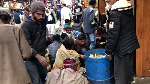 Kuralsız Sokaklar'da Zıt Dünyalar: Kenya Çöplüğünden İtalya Lüksüne