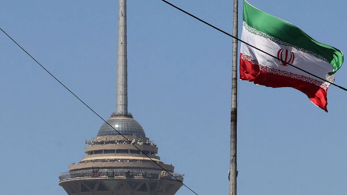 Persian Gulf'da Gerilim Tırmanıyor: İran'dan Atılan Füzeler ABD Tarafından Engellendi War in Iran Approaches 100 Day Mark