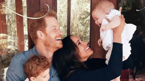 Meghan Markle'dan Kariyer ve Aile Hamlesi: Emmy Adaylığı ve Kral Charles Ziyareti
