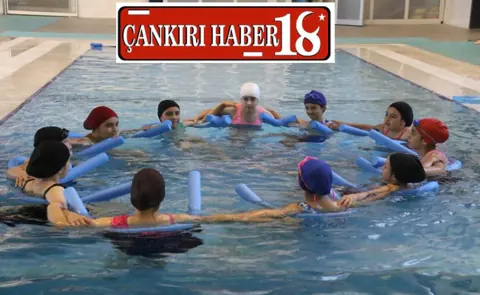 Çankırı'da Çocuklar ve Gençler İçin Ücretsiz Yüzme Eğitimleri Başladı