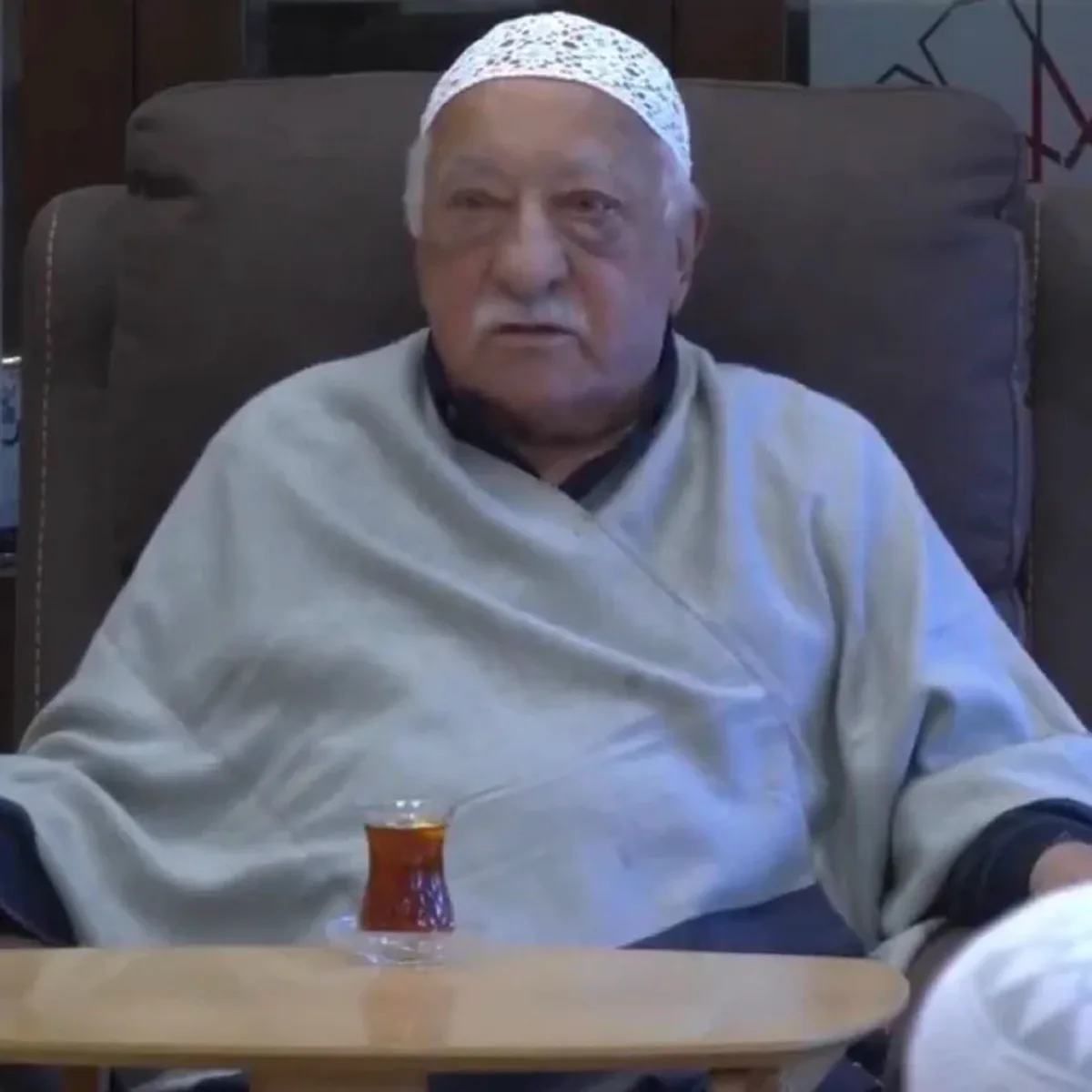 Tarihsel Bir Dönüm Noktasında Tanıklık Tarihsel Bir Dönüm Noktasında Tanıklık