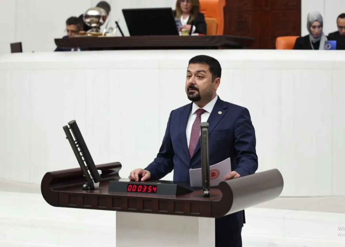 CHP Milletvekili Enez Kalesi'nin Restorasyon Sorununu Gündeme Getirdi CHP Milletvekili Enez Kalesi'nin Restorasyon Sorununu Gündeme Getirdi