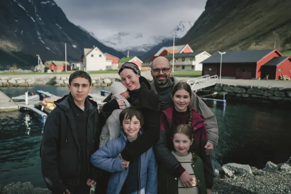 Cristian Mungiu'nun 'Fjord' Filmi: Din ve Laiklik Çatışması Merkezde görseli
