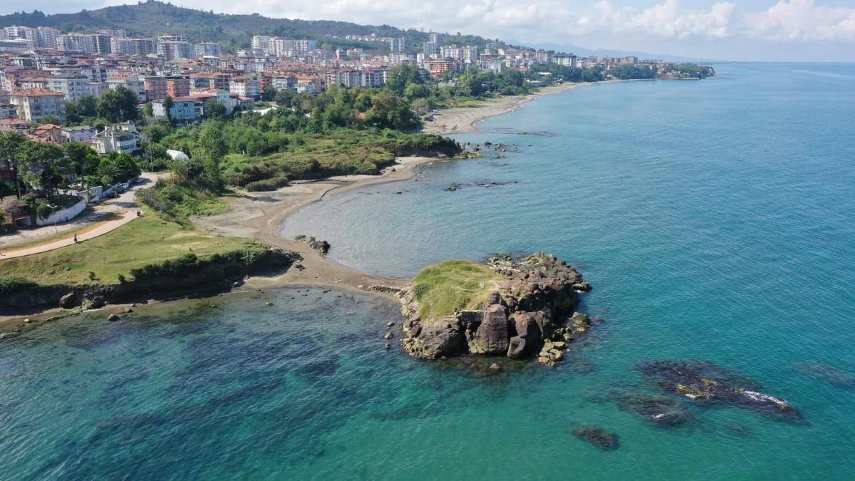 Ayanikola Adası'nda Turizm Atılımı Ayanikola Adası'nda Turizm Atılımı