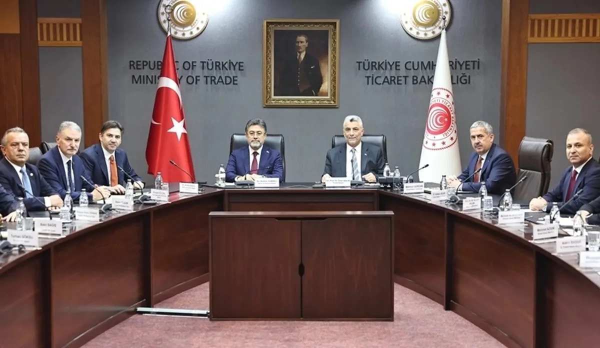 Ticaret ve Tarım Bakanları, Un Sanayicileri Federasyonu ile Toplantı Gerçekleştirdi Ticaret ve Tarım Bakanları, Un Sanayicileri Federasyonu ile Toplantı Gerçekleştirdi