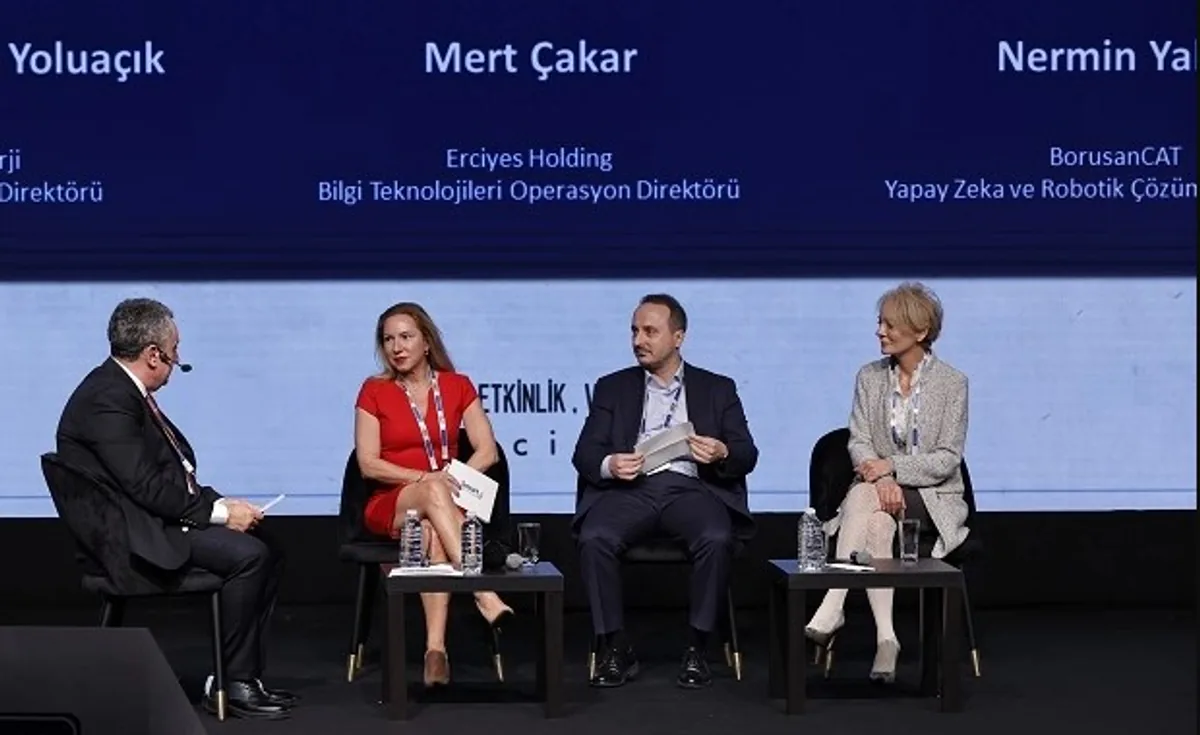 24. Bilişim Zirvesi: 'Zekaların Ortaklığı' Temasıyla Büyük İlgi Çekti 24. Bilişim Zirvesi: 'Zekaların Ortaklığı' Temasıyla Büyük İlgi Çekti