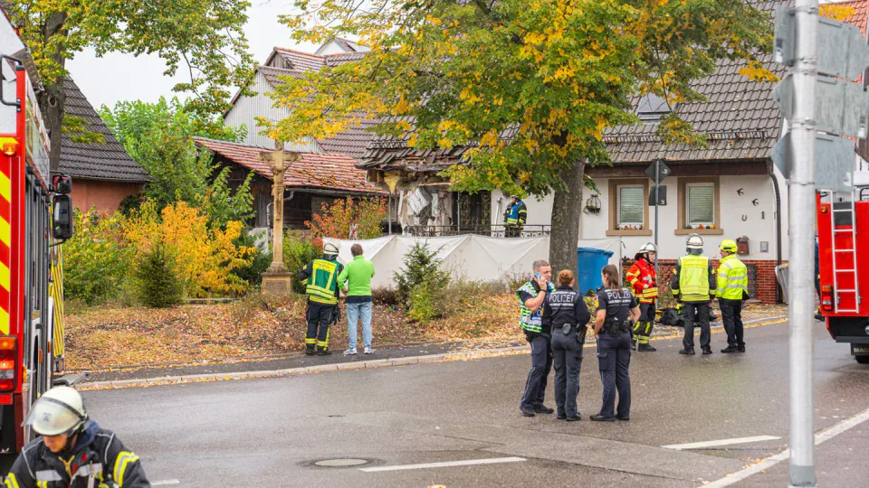 Bretten'de trafik kazası: 56 yaşındaki kadın hayatını kaybetti, ev yıkım tehlikesi görseli