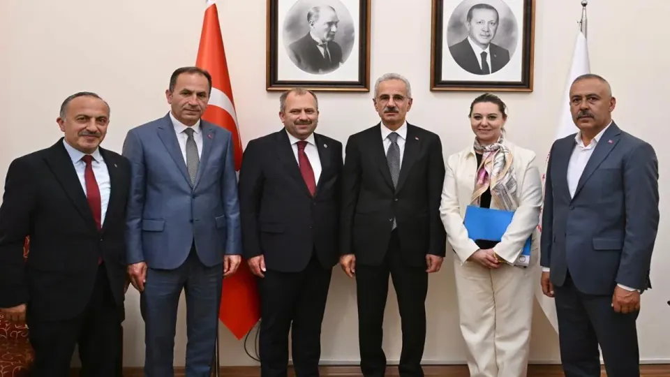 Kastamonu'nun Ulaşım ve Altyapı Talepleri Bakan Uraloğlu'na İletildi görseli