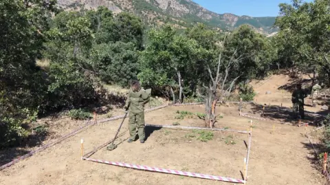 Tunceli'de Mayınlı Araziler Temizleniyor: Üretime Kazandırılan Alanlar Artıyor Tunceli'de Mayınlı Araziler Temizleniyor: Üretime Kazandırılan Alanlar Artıyor