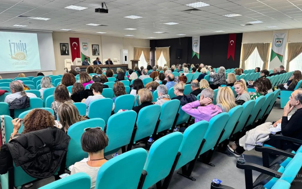 İznik’te Turizmde Hareketlilik Sağlayacak Buluşma Gerçekleşti İznik’te Turizmde Hareketlilik Sağlayacak Buluşma Gerçekleşti