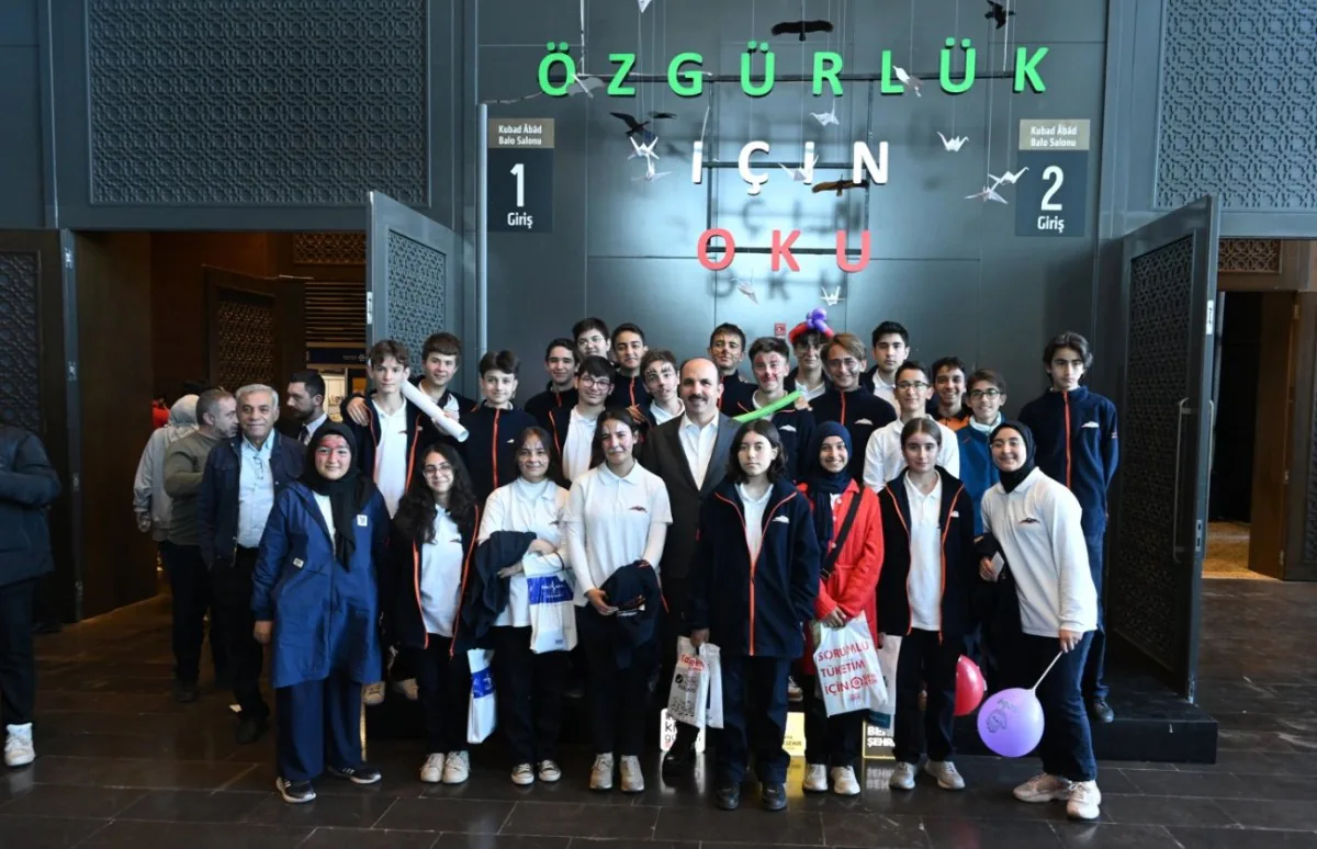 11. Konya Kitap Günleri Kitap Tutkunlarını Bir Araya Getirdi 11. Konya Kitap Günleri Kitap Tutkunlarını Bir Araya Getirdi