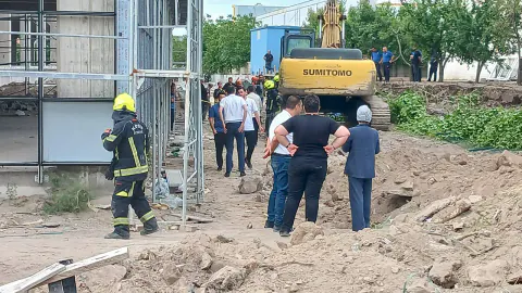 Kayseri'de Bahçe Duvarı Çökmesi Faciası: Kepçe Operatörü Hayatını Kaybetti