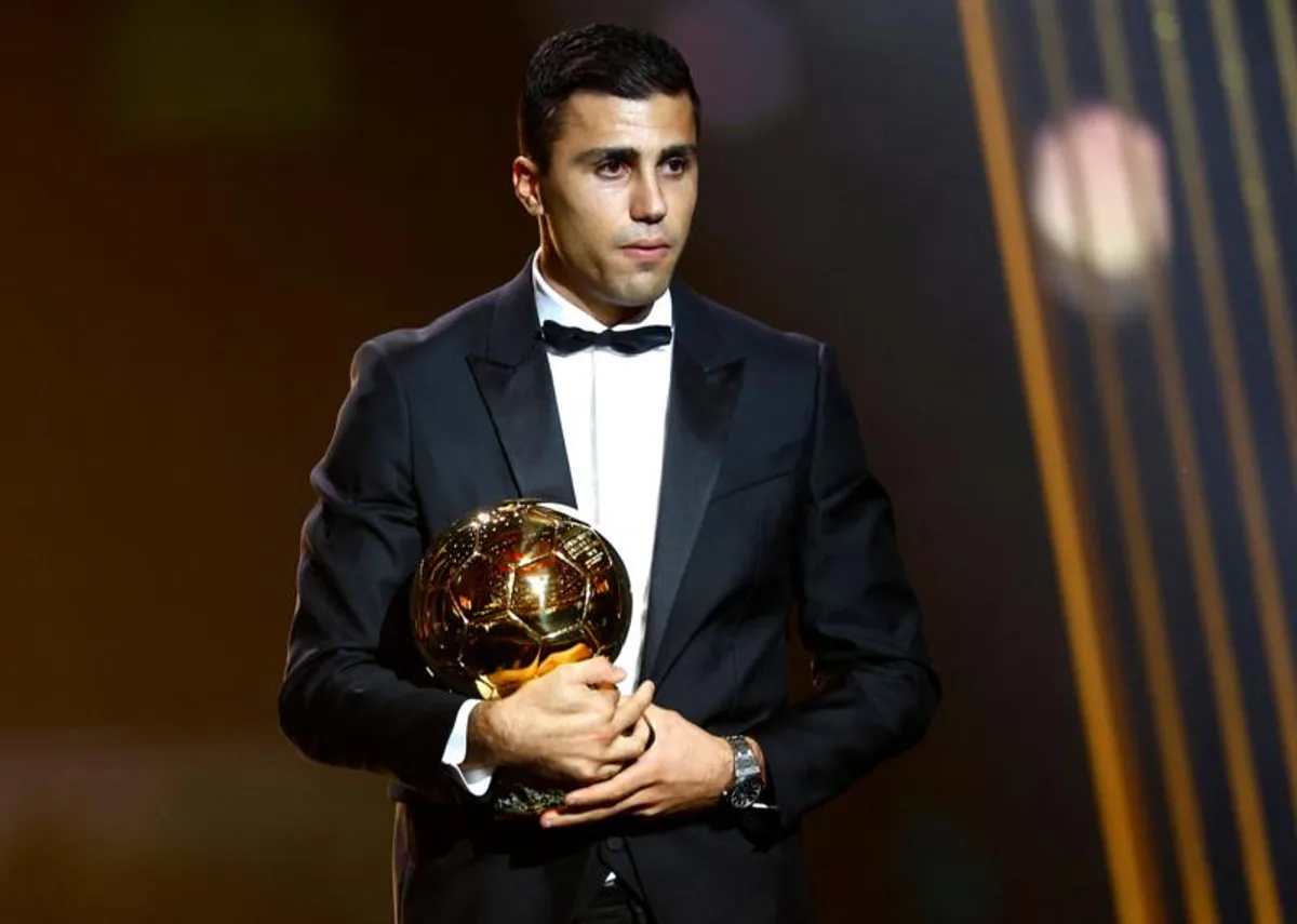Manchester City'nin Ortasaha Oyuncusu Rodri, Ballon d'Or Ödülünü Kazandı Manchester City'nin Ortasaha Oyuncusu Rodri, Ballon d'Or Ödülünü Kazandı