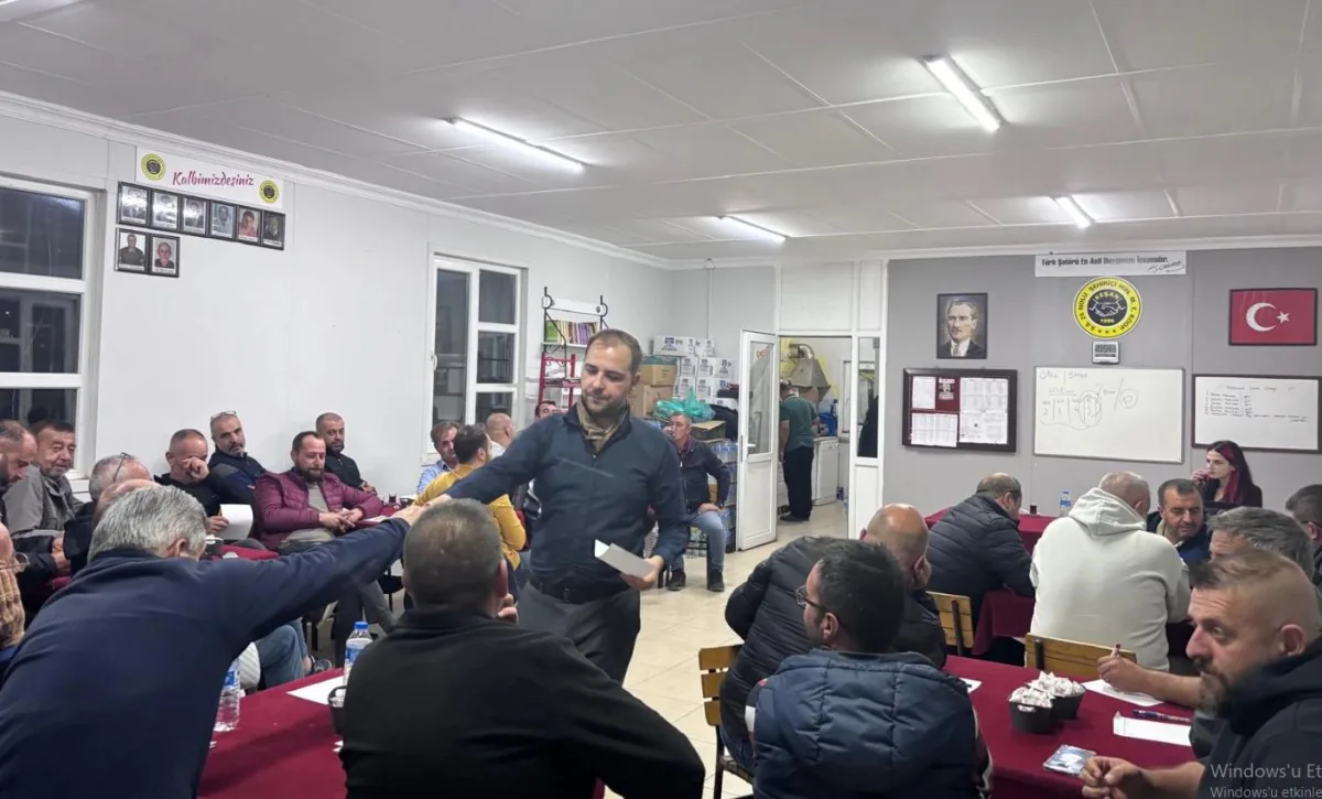 Keşan'da Minibüs Şoförlerine Öfke Kontrolü ve Stres Yönetimi Eğitimi Verildi Keşan'da Minibüs Şoförlerine Öfke Kontrolü ve Stres Yönetimi Eğitimi Verildi