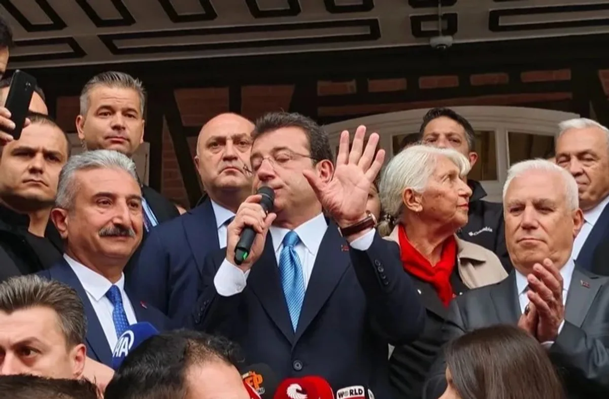 İstanbul Büyükşehir Belediye Başkanı İmamoğlu Bursa'ya Ziyaret Gerçekleştirdi İstanbul Büyükşehir Belediye Başkanı İmamoğlu Bursa'ya Ziyaret Gerçekleştirdi