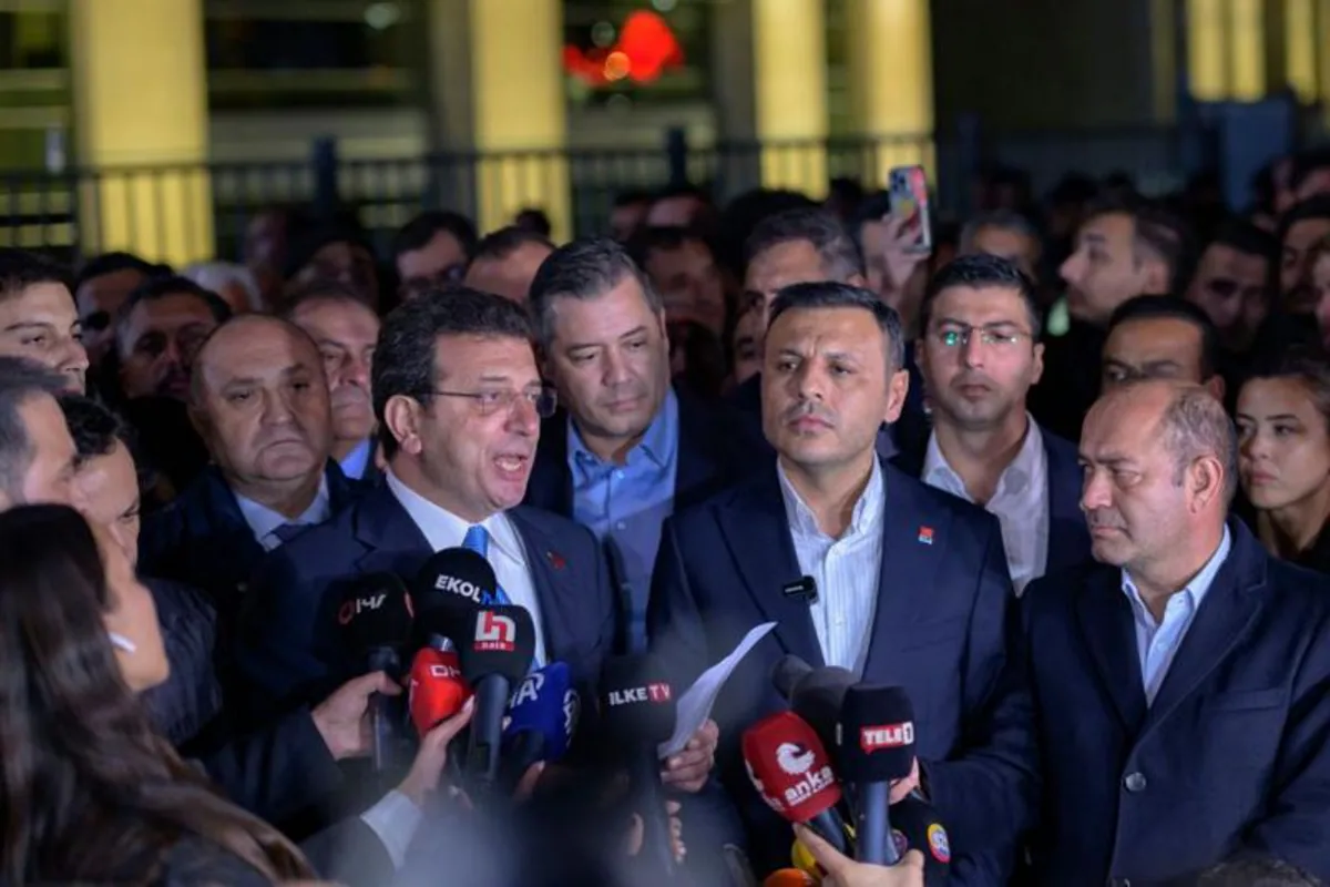 İmamoğlu, Özer’in Tutuklanmasını Protesto Etti İmamoğlu, Özer’in Tutuklanmasını Protesto Etti