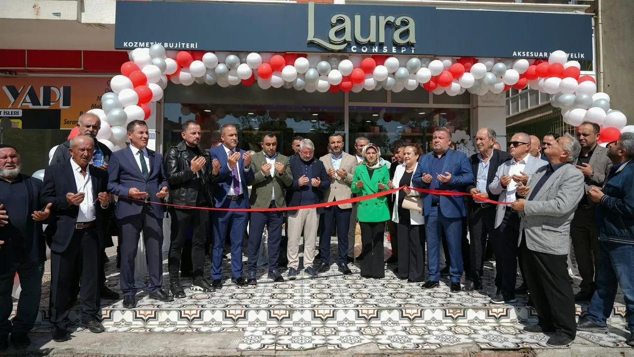 Fethiye'de Laura Concept açıldı: Belediye Başkanı Aşgın ve TBB Başkanı Yılmaz törende yer aldı Fethiye'de Laura Concept açıldı: Belediye Başkanı Aşgın ve TBB Başkanı Yılmaz törende yer aldı