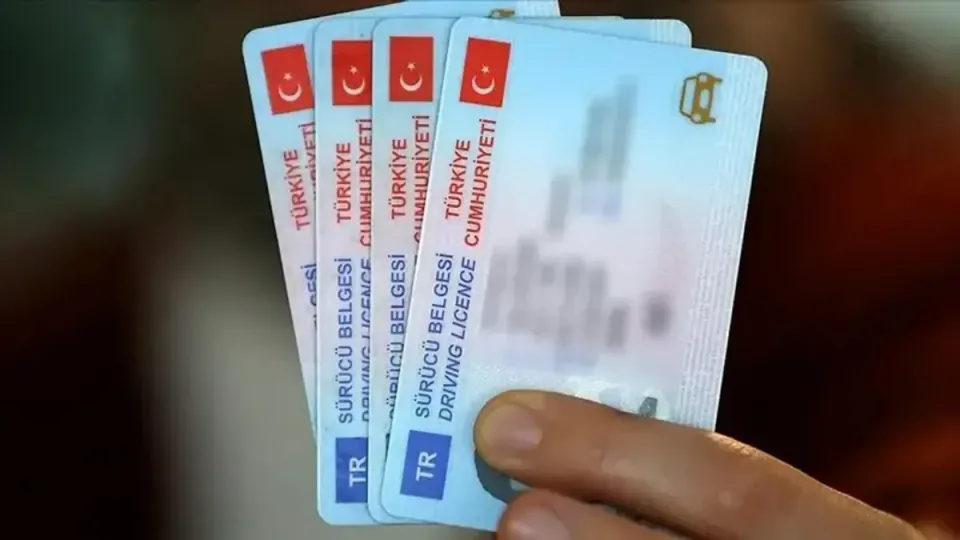 Ehliyet Affı Resmi Gazete'de: Ceza Puanı ve Sürme Yasağı Kapsamı Belli Oldu görseli