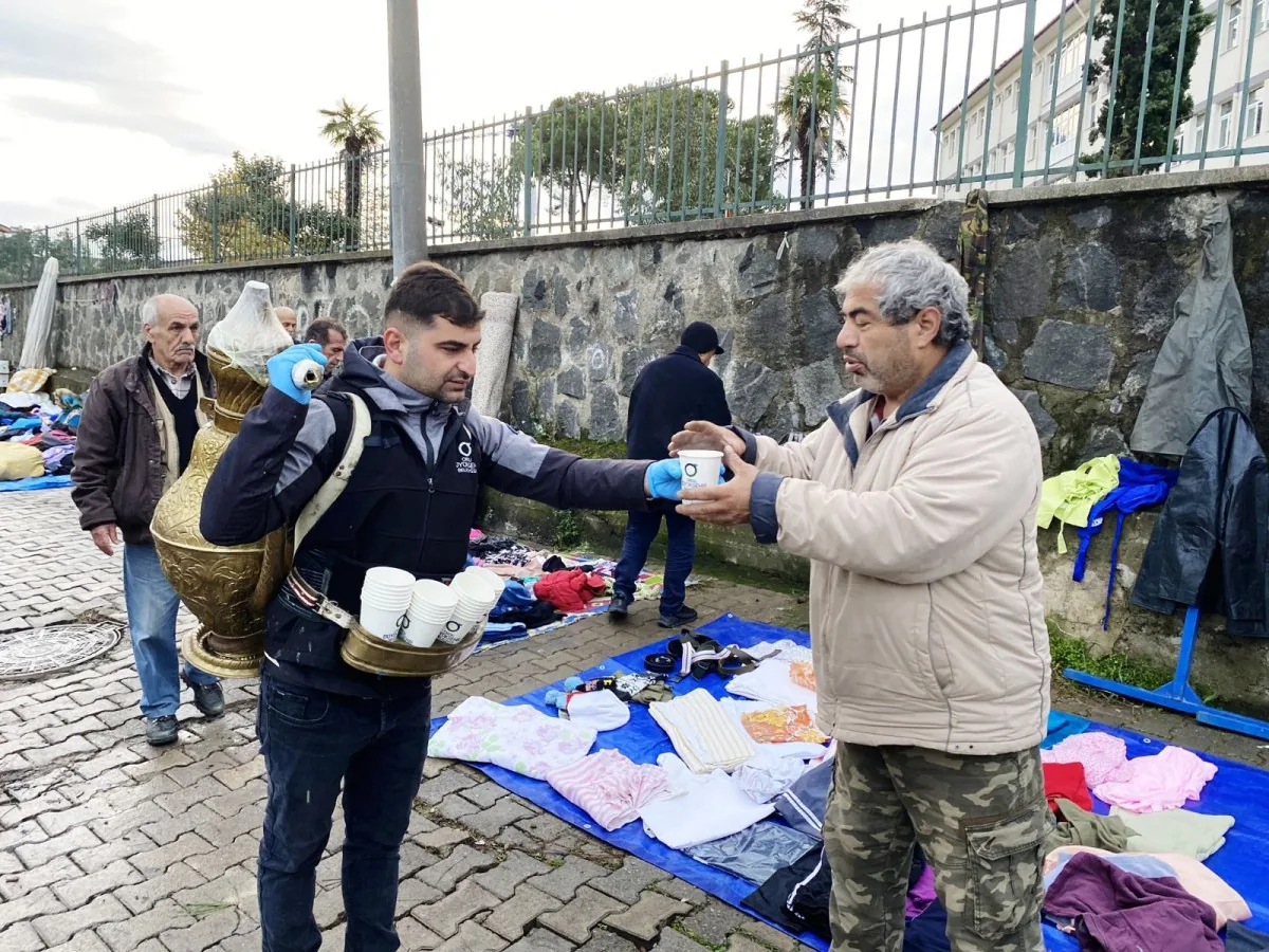 Ordu Büyükşehir Belediyesi, Vatandaşlara Kış Mevsiminde Sıcak Çorba İkram Ediyor Ordu Büyükşehir Belediyesi, Vatandaşlara Kış Mevsiminde Sıcak Çorba İkram Ediyor