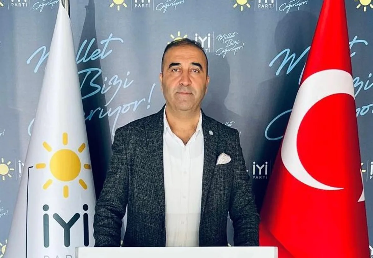 İYİ Parti Mardin İl Başkanı Süleyman Akar Kayyum Uygulamasına Karşı İYİ Parti Mardin İl Başkanı Süleyman Akar Kayyum Uygulamasına Karşı