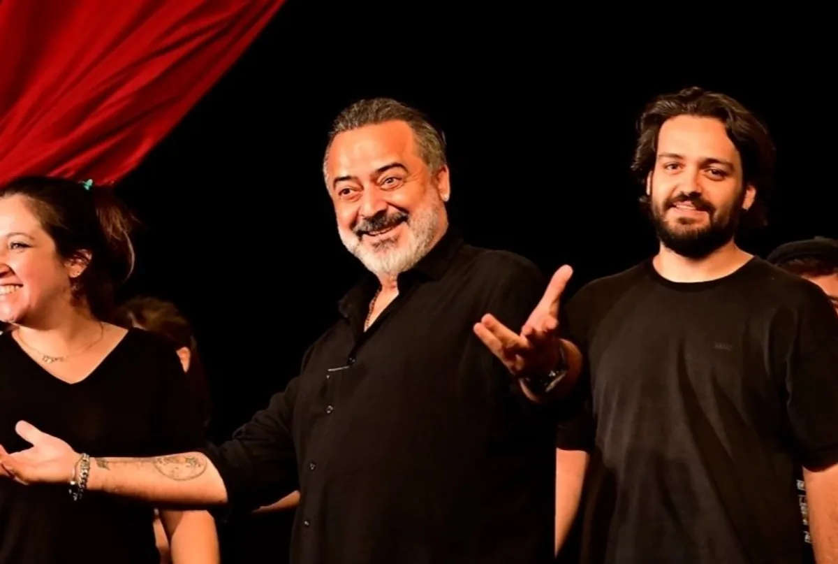 Manisa Büyükşehir Belediyesi Şehir Tiyatrosu "Bir Yaz Gecesi Rüyası" Oyununu Adana'da Sergiledi Manisa Büyükşehir Belediyesi Şehir Tiyatrosu "Bir Yaz Gecesi Rüyası" Oyununu Adana'da Sergiledi