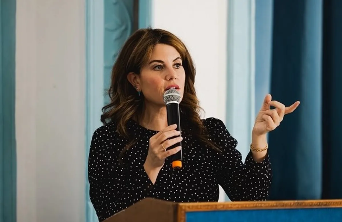 Siber Zorbalık Alanında Monica Lewinsky İstanbul'da Siber Zorbalık Alanında Monica Lewinsky İstanbul'da