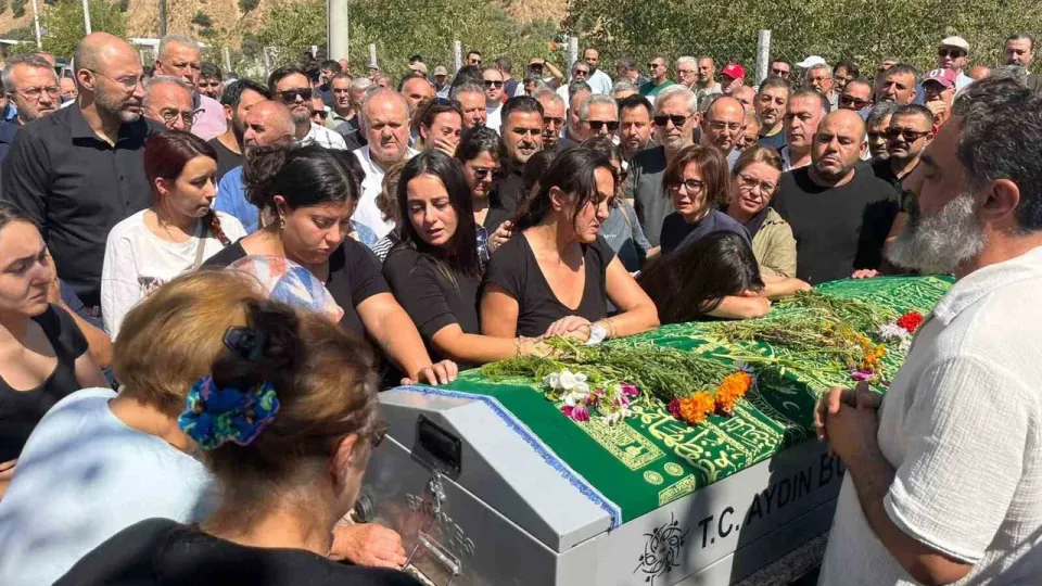 Eski CHP Aydın İl Başkanı Ali Çankır son yolculuğuna uğurlandı görseli