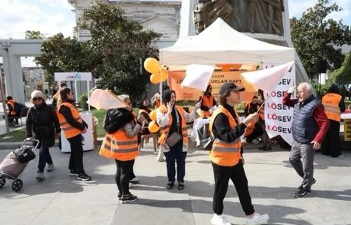 Bakırköy'de Lösemi Farkındalık Etkinliği Düzenlendi Bakırköy'de Lösemi Farkındalık Etkinliği Düzenlendi