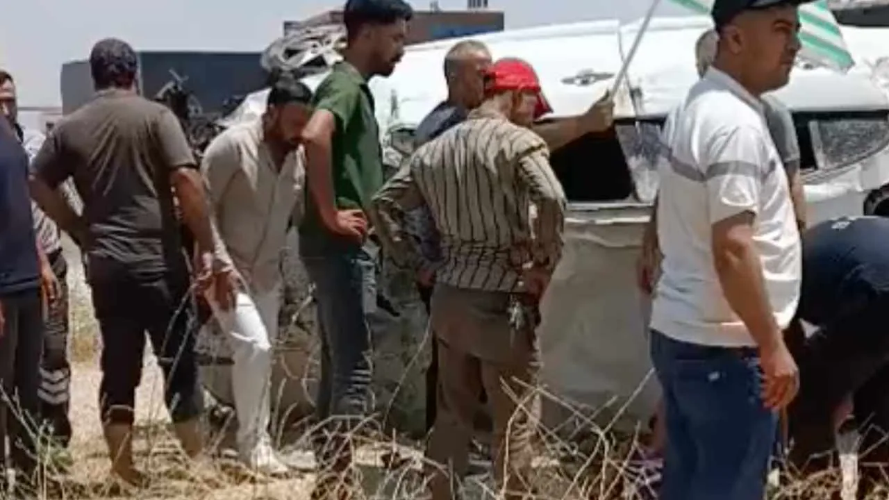 Gaziantep-Nizip Karayolu'nda Feci Kaza: 7 Yaşındaki Çocuk Kurtarılamadı Gaziantep-Nizip Karayolu'nda Feci Kaza: 7 Yaşındaki Çocuk Kurtarılamadı