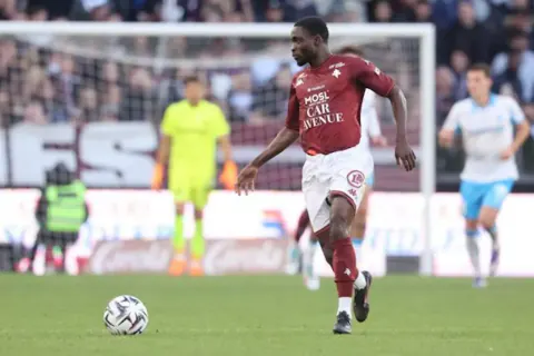 Samsunspor'da Savunmaya 'Kule' Takviyesi: Gessime Yassine Gündemde