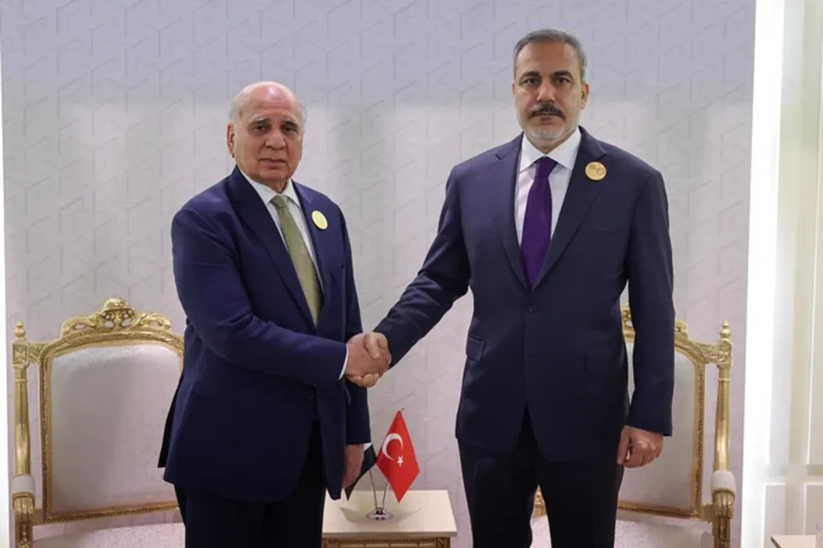 Bakan Hakan Fidan, İslam İşbirliği Teşkilatı ve Arap Ligi Zirvesi'nde Irak Başbakan Yardımcısı ile Görüşme Yaptı Bakan Hakan Fidan, İslam İşbirliği Teşkilatı ve Arap Ligi Zirvesi'nde Irak Başbakan Yardımcısı ile Görüşme Yaptı