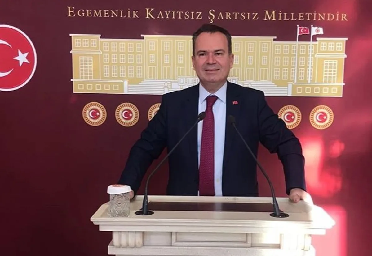 Eski DSP Vekili Şadan Şimşek, Türkiye'nin Ekonomik Durumu ve Çevresel Sorunları Hakkında Açıklamalarda Bulundu Eski DSP Vekili Şadan Şimşek, Türkiye'nin Ekonomik Durumu ve Çevresel Sorunları Hakkında Açıklamalarda Bulundu