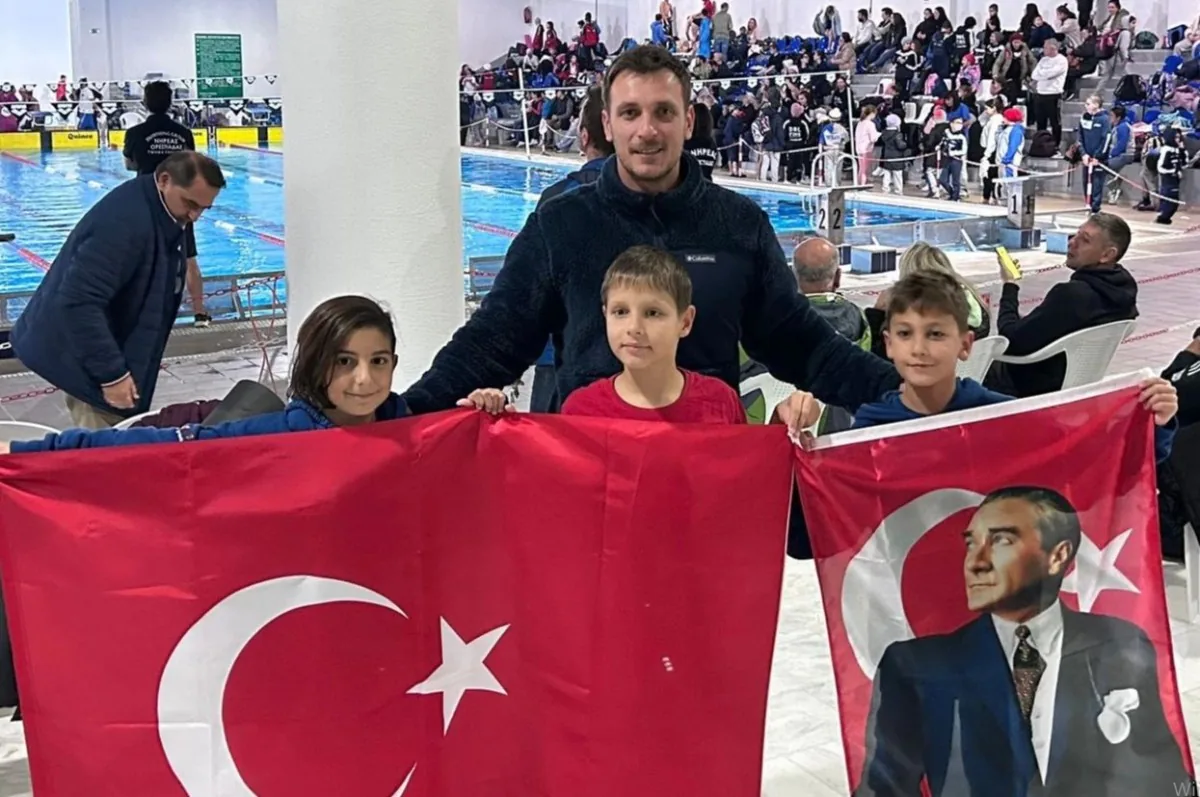 Keşan Kaan Spor Kulübü Minik Yüzücüler Atatürk'ü Anma Haftası Etkinliğinde Keşan Kaan Spor Kulübü Minik Yüzücüler Atatürk'ü Anma Haftası Etkinliğinde