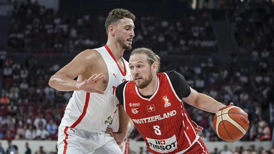 12 Dev Adam Namağlup Lider: A Milli Basketbol Takımı İsviçre'yi Devirdi görseli