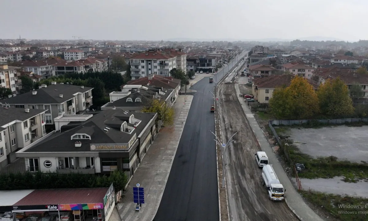 Sakarya Büyükşehir Belediyesi, Ahmet Yesevi Caddesi'ni Estetik Yenileme Projesiyle Değerlendiriyor Sakarya Büyükşehir Belediyesi, Ahmet Yesevi Caddesi'ni Estetik Yenileme Projesiyle Değerlendiriyor
