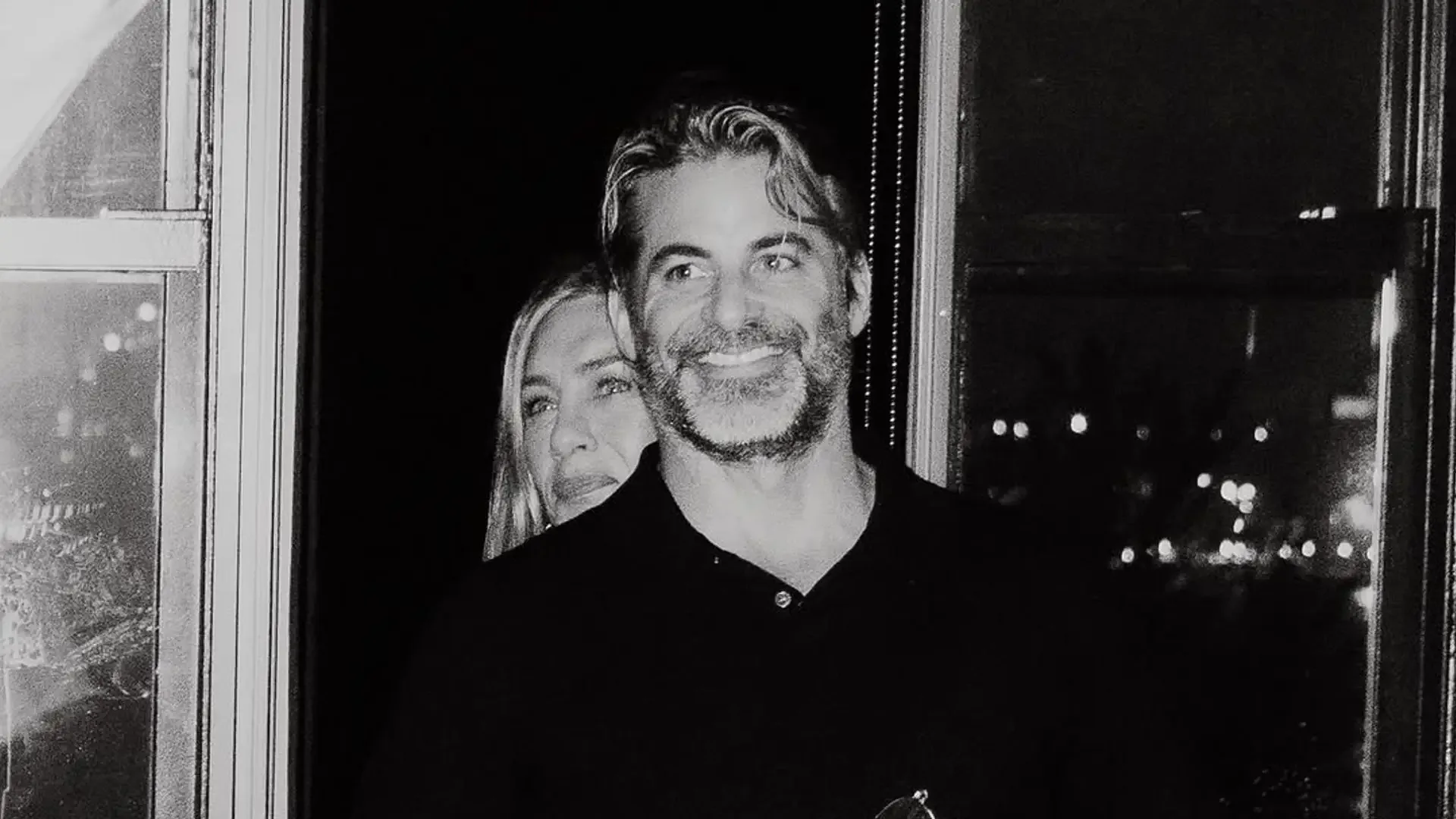 Jennifer Aniston ve Jim Curtis: İlk Buluşma Detayları Röportajda Ortaya Çıktı Jennifer Aniston ve Jim Curtis: İlk Buluşma Detayları Röportajda Ortaya Çıktı