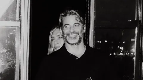 Jennifer Aniston ve Jim Curtis: İlk Buluşma Detayları Röportajda Ortaya Çıktı
