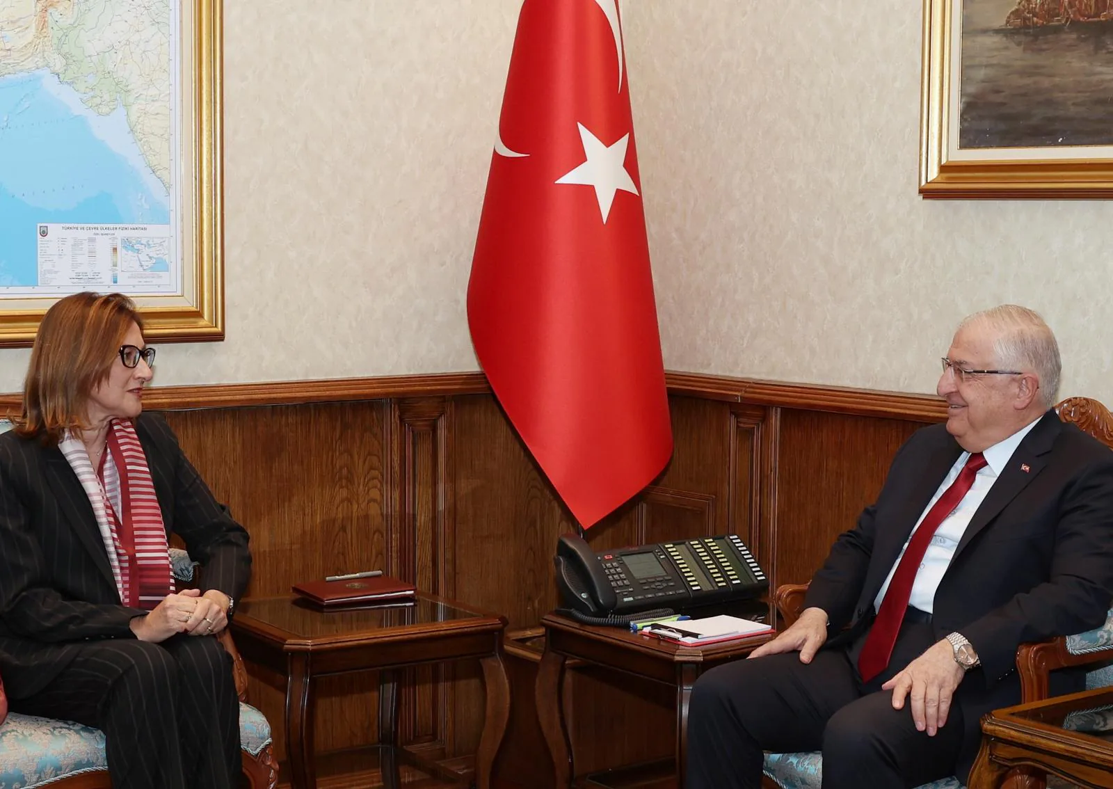 Millî Savunma Bakanı Yaşar Güler AGİT Daimî Temsilcisi Büyükelçi Zeynep Kızıltan'ı Kabul Etti Millî Savunma Bakanı Yaşar Güler AGİT Daimî Temsilcisi Büyükelçi Zeynep Kızıltan'ı Kabul Etti