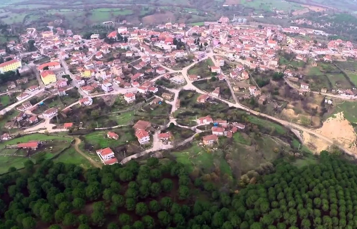 Balıkesir Büyükşehir Belediyesi, Çakallar Mahallesi'nde İçme Suyu Hattı Çalışmalarına Başladı Balıkesir Büyükşehir Belediyesi, Çakallar Mahallesi'nde İçme Suyu Hattı Çalışmalarına Başladı