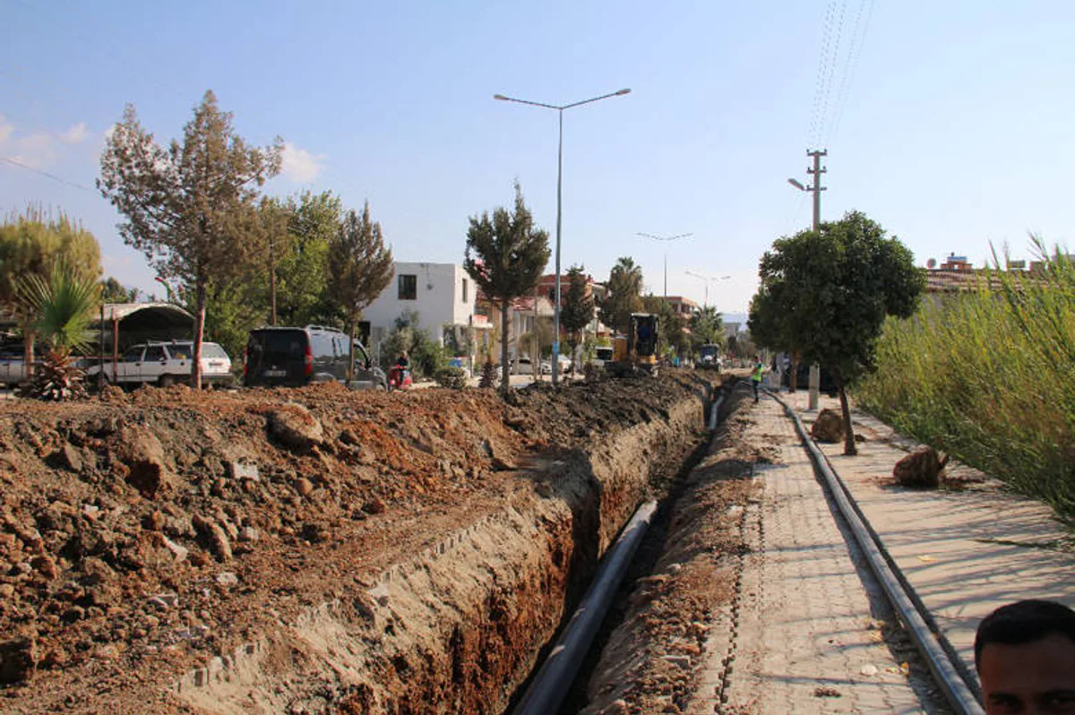 Antalya Büyükşehir Belediyesi Kaş'ta İçme Suyu Hatlarını Yeniliyor Antalya Büyükşehir Belediyesi Kaş'ta İçme Suyu Hatlarını Yeniliyor