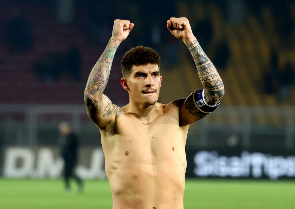 Napoli'de Kaptan Giovanni Di Lorenzo Dönüyor: Finale Hazırlık Başladı görseli