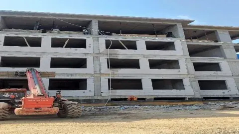Tarsus'ta Eğitim Devrimi: Depremle Kaybedilen Dersliklerin 2 Katı Geri Dönüyor
