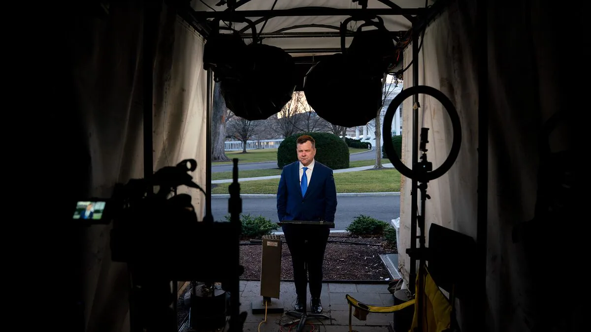 Trump'ın Kritik İstihbarat Ataması: Bill Pulte DNI Koltuğuna Oturuyor Trump'ın Kritik İstihbarat Ataması: Bill Pulte DNI Koltuğuna Oturuyor