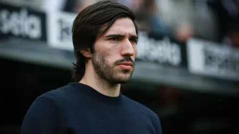 Arsenal'den Geleceğin Yıldızı Ayyoub Bouaddi İçin 70 Milyon Euro'luk Hamle
