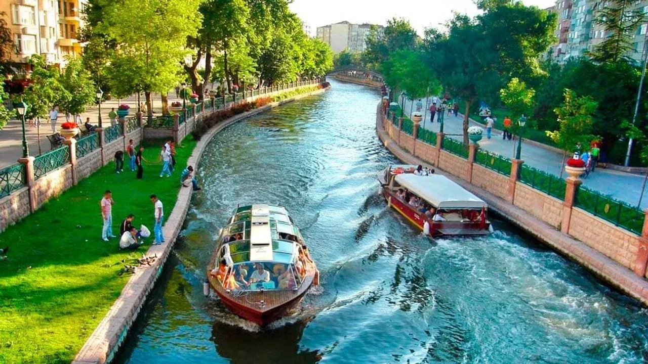 Üniversite İçin En İyi 4 Şehir: Tercih Döneminde Hangi Kent Öne Çıkıyor?