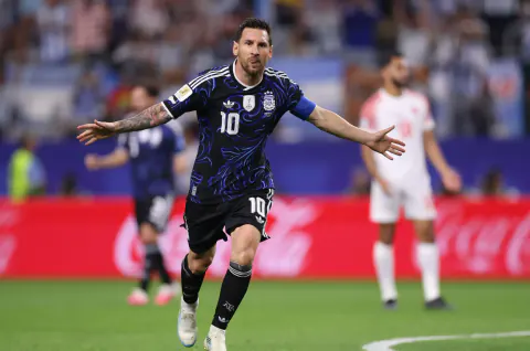 Lionel Messi'den Dünya Kupası'nda Tarihi Rekor: 2026'da Zirve Yarışı