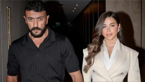 Ahmed El Awady 'Mitsubishi-Mercedes' benzetmesiyle kadınları nesnelediği için linç edildi